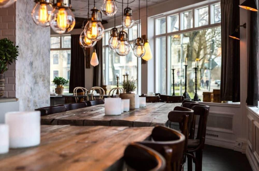 Hotell Laeckoe Lidkoping Bagian luar foto