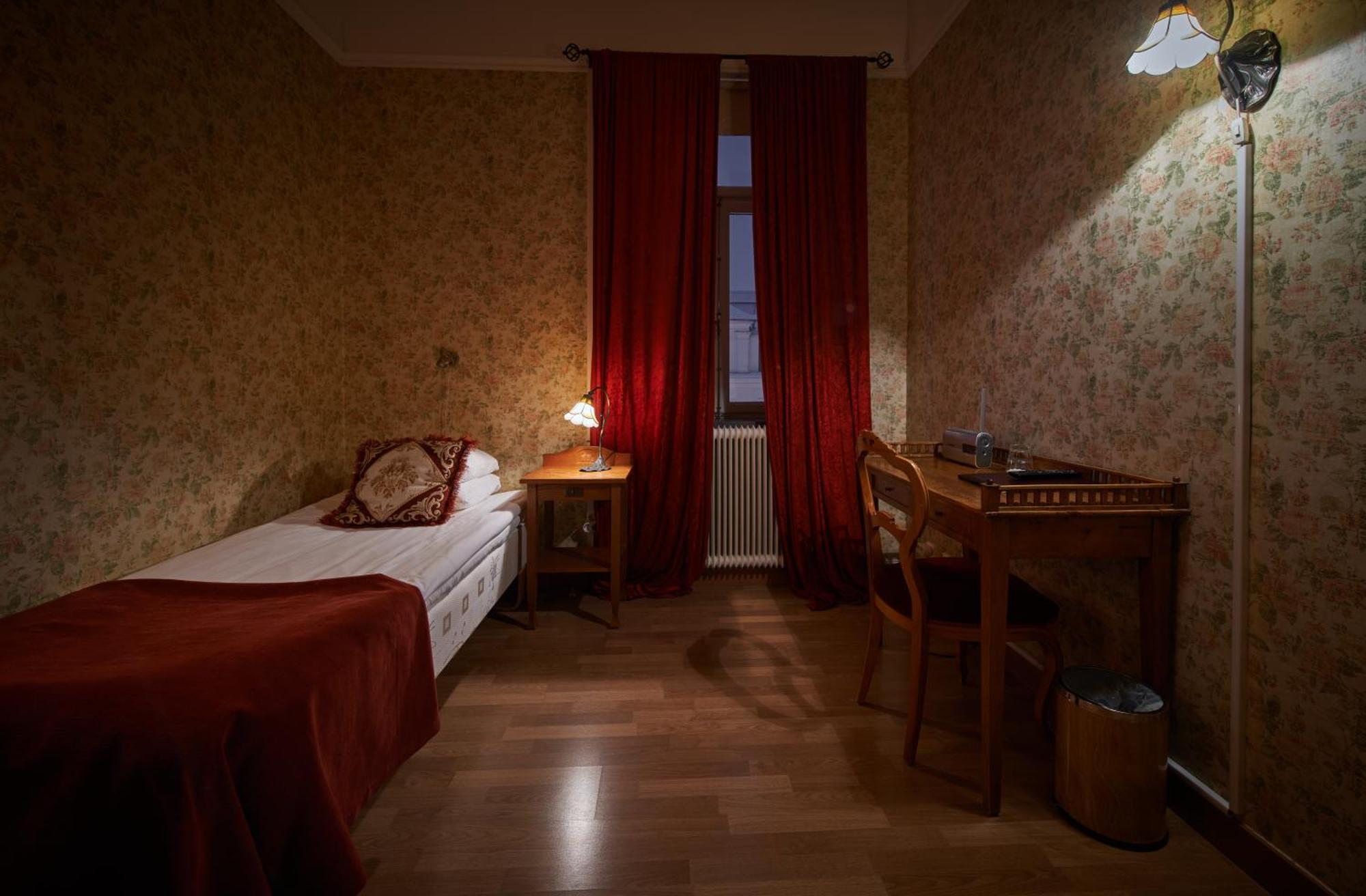 Hotell Laeckoe Lidkoping Bagian luar foto