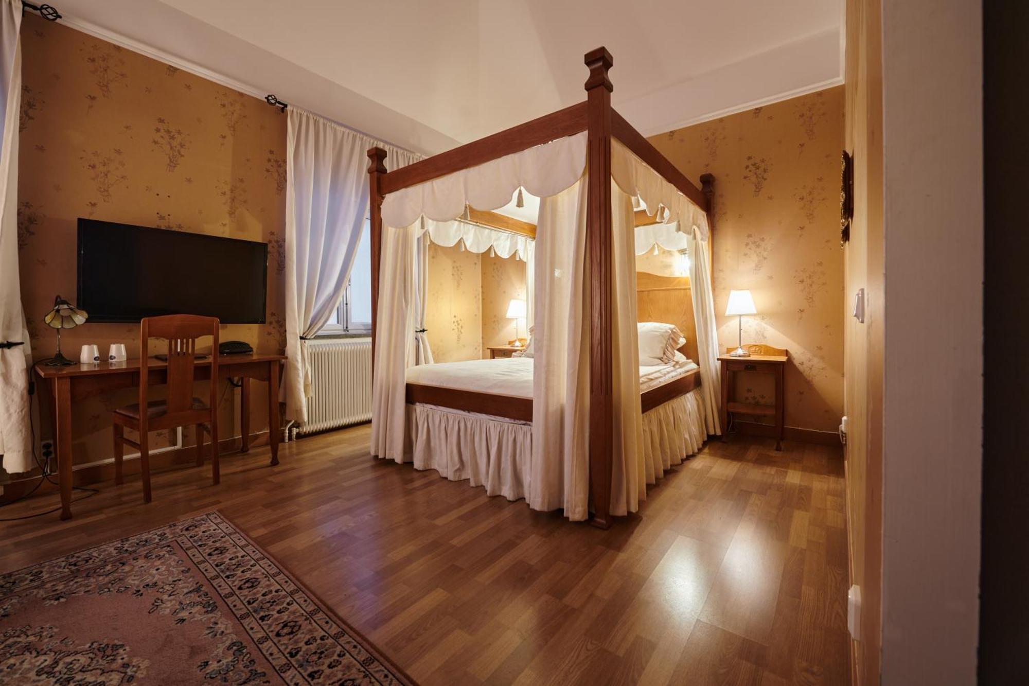 Hotell Laeckoe Lidkoping Bagian luar foto