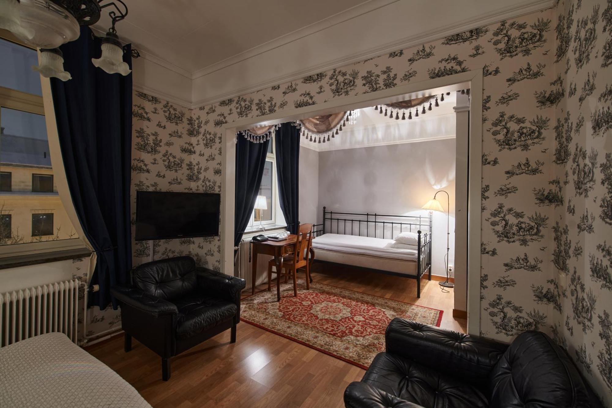 Hotell Laeckoe Lidkoping Bagian luar foto
