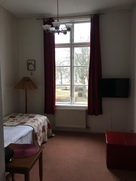 Hotell Laeckoe Lidkoping Bagian luar foto